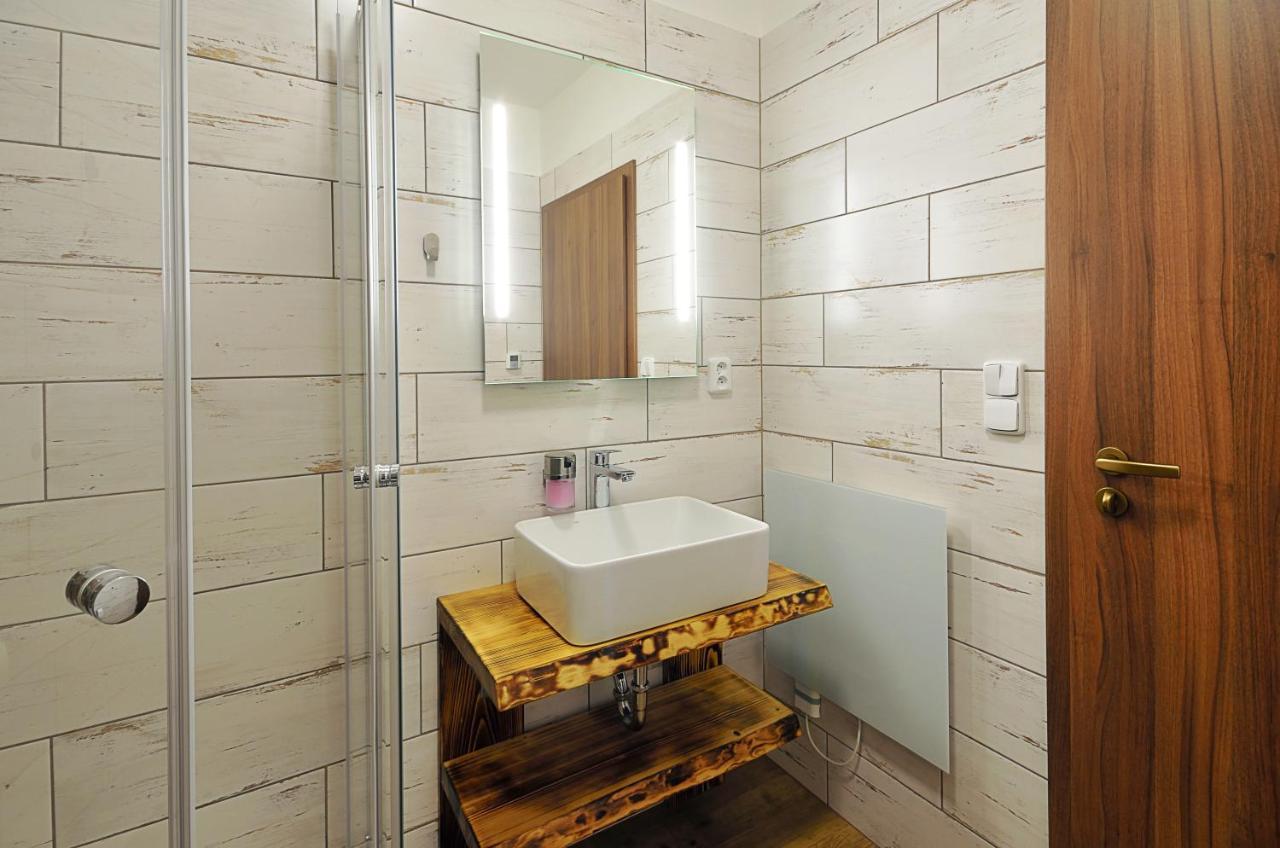 Penzion Kuzelna Hotel Trutnov Ngoại thất bức ảnh